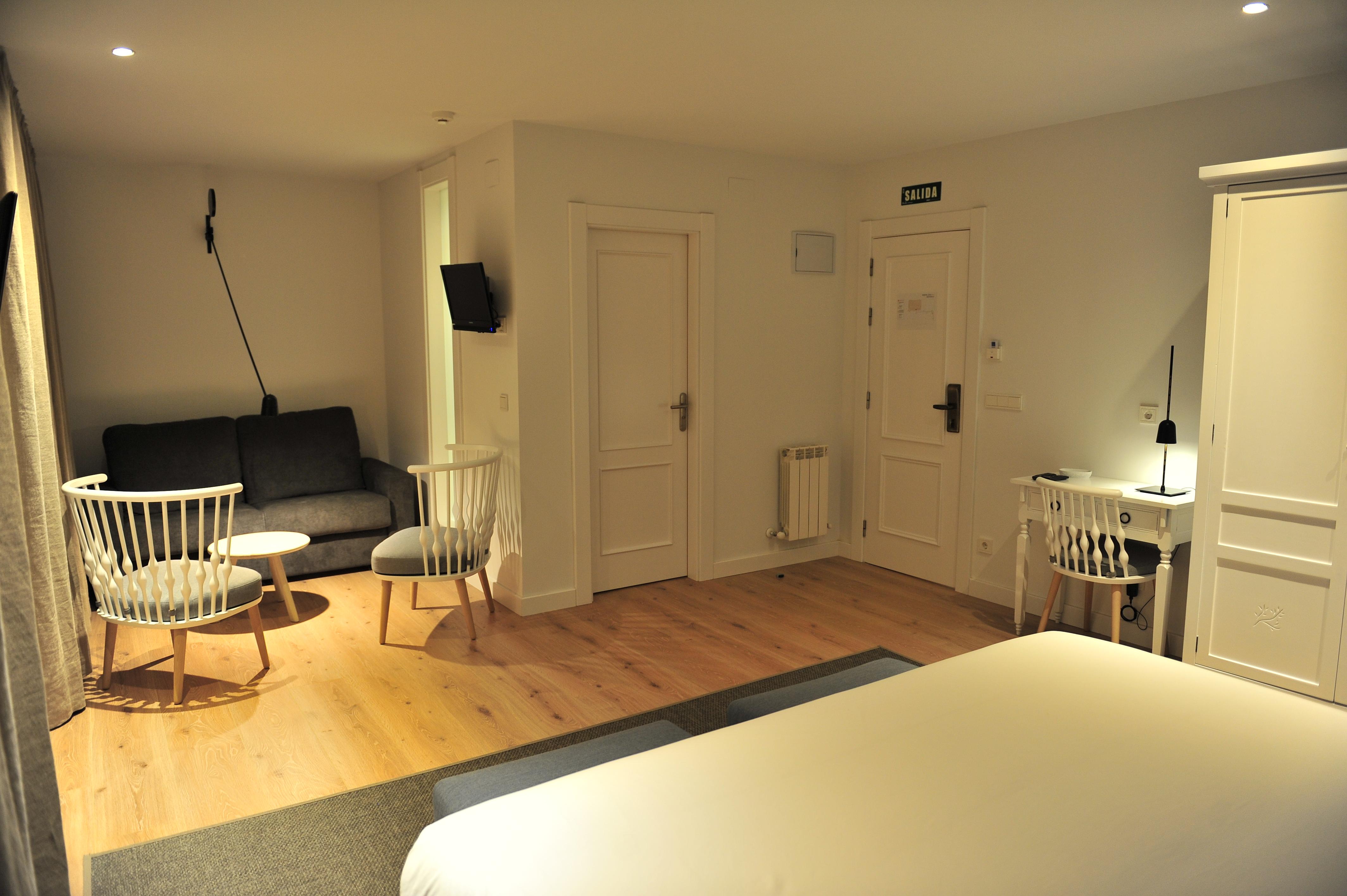 Hostal Lola Isaba Exteriér fotografie