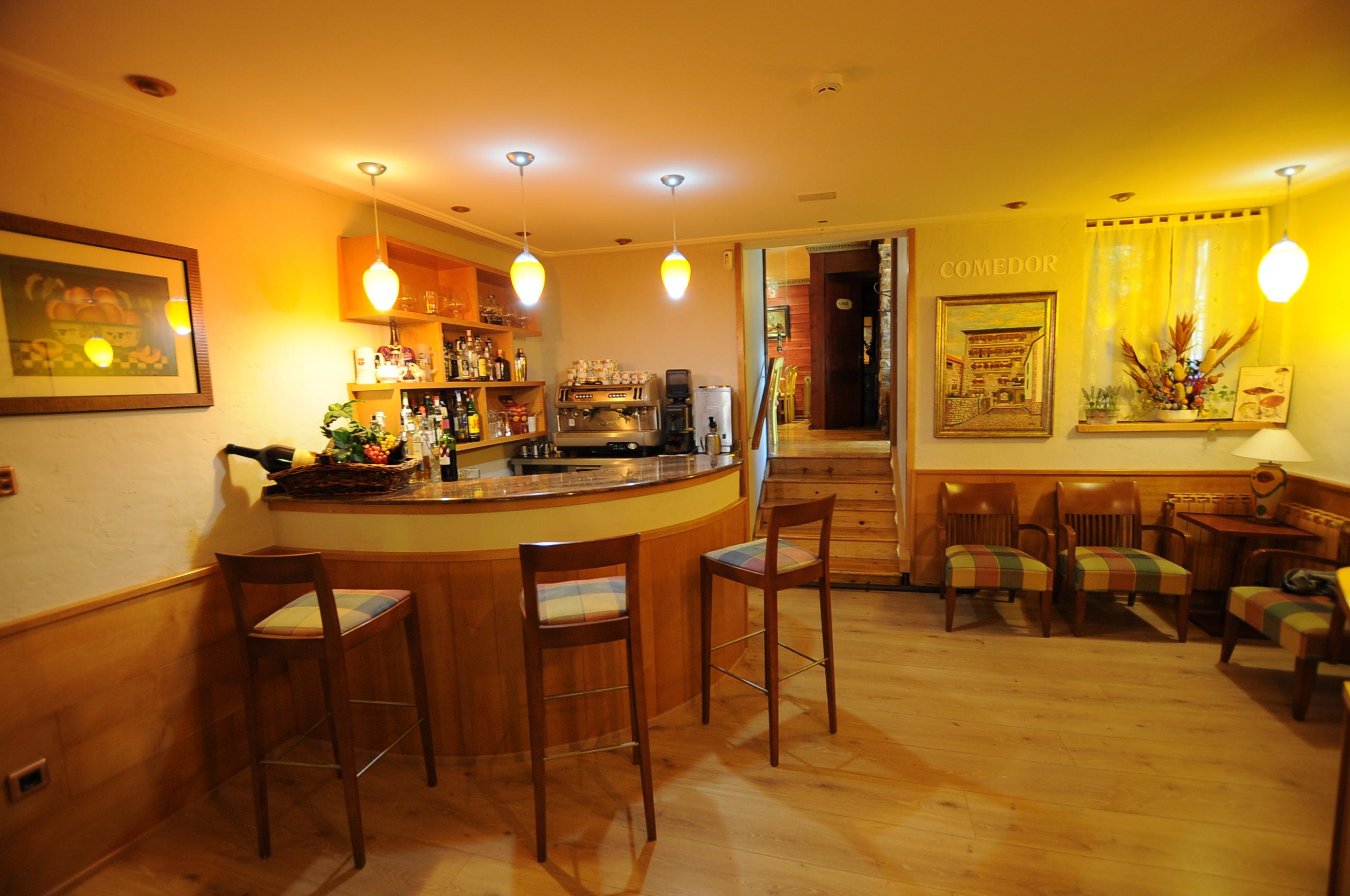 Hostal Lola Isaba Exteriér fotografie