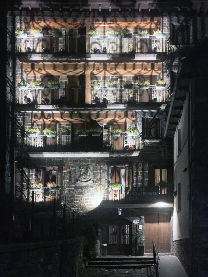 Hostal Lola Isaba Exteriér fotografie